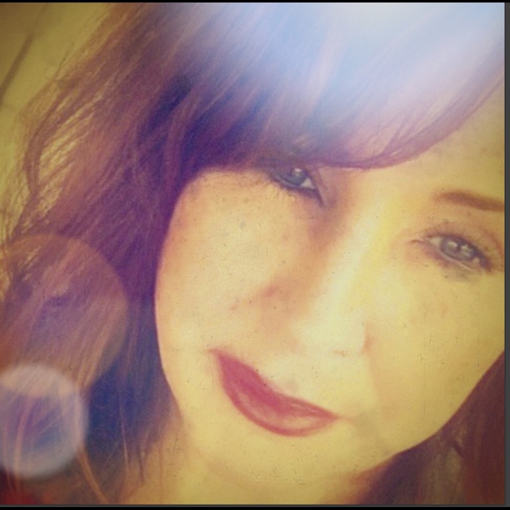 Meet your Posher, Monica